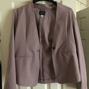 Simply styled lavender blazer